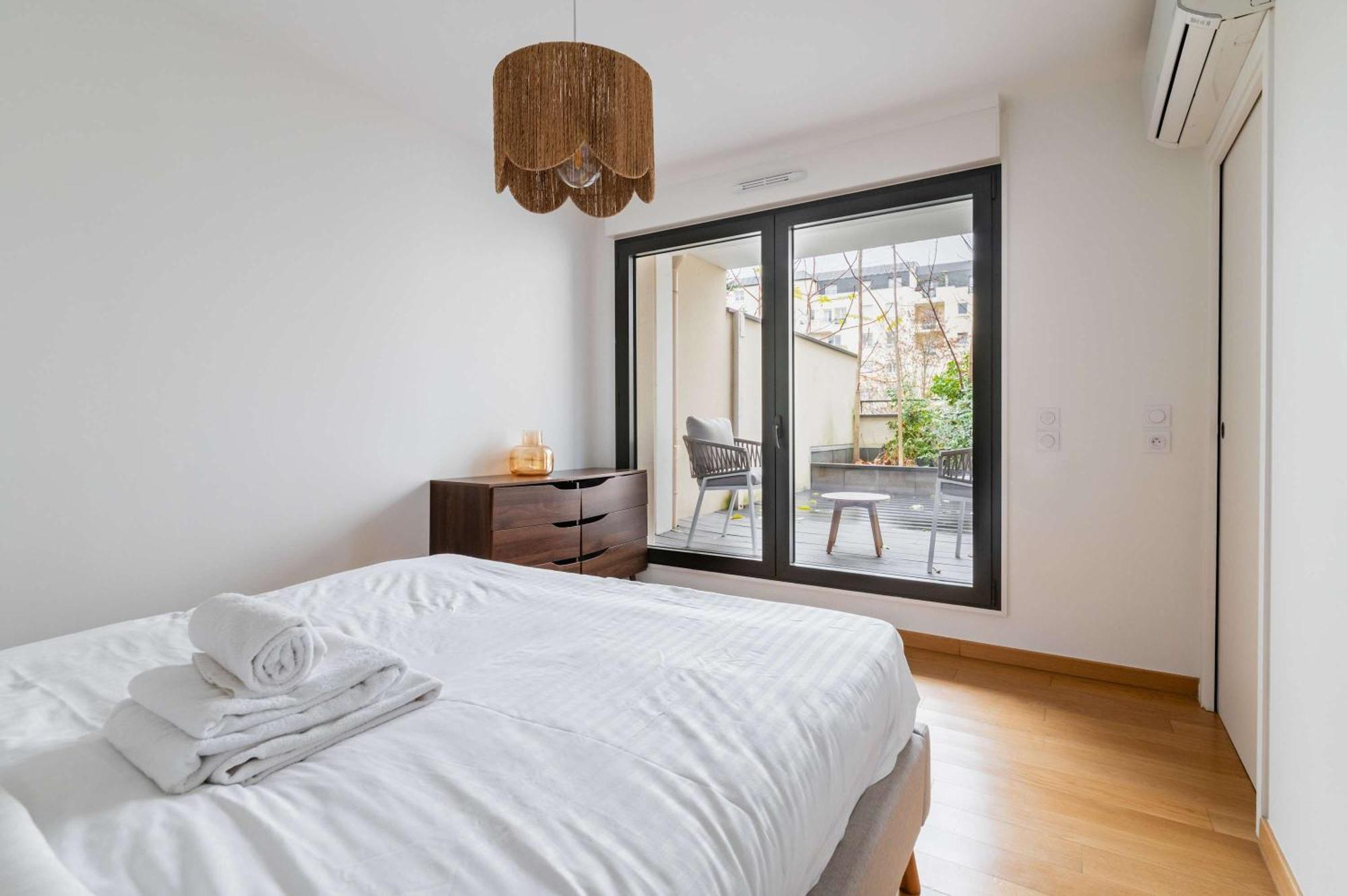 Appartement Lumineux Avec Terrasse Courbevoie - 4P - Flat-Guest Exterior photo